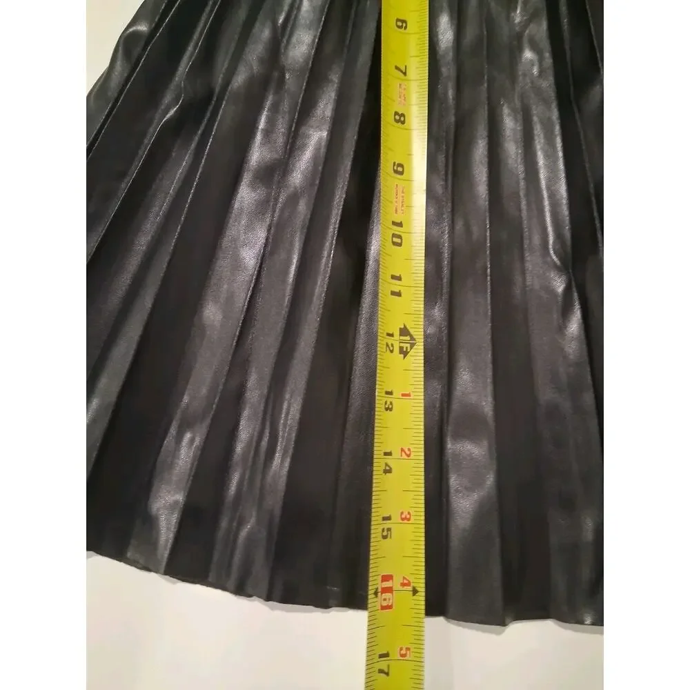 Sincerely Jules Black Faux Leather Pleated Mini Skirt Size S Elastic Waist 13